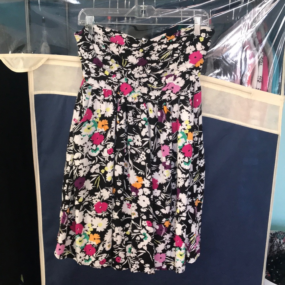 Strapless dress
